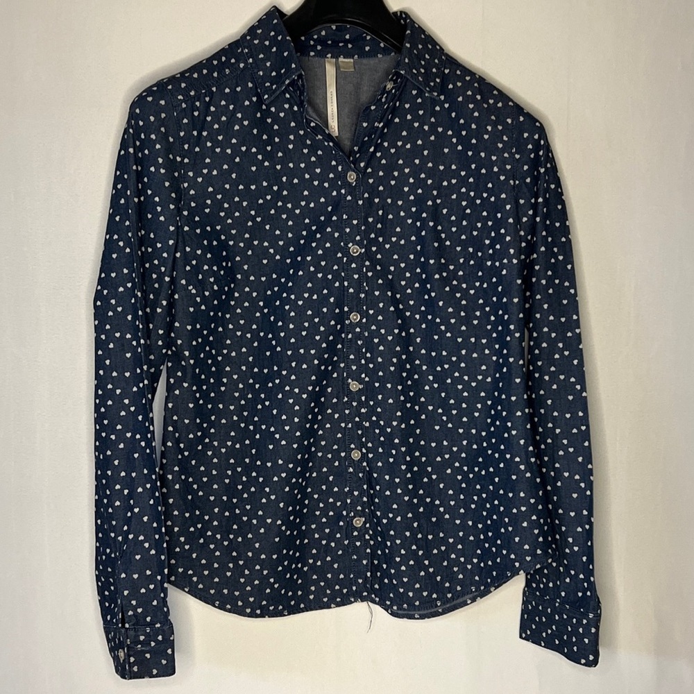 Lauren Conrad Womens Shirt Medium Heart Print Fitted Button Up Chambray. - Picture 5 of 6
